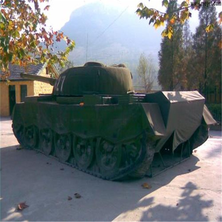 竞秀大型充气坦克